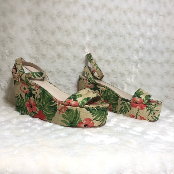 RAYE Revolve palm floral platform wedges - Picture 2 of 8
